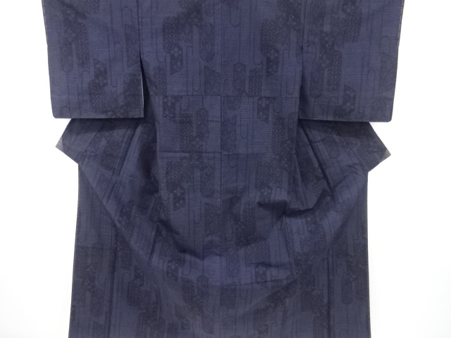 未使用品　変わり壷垂れに花模様織り出し本場結城紬80亀甲着物(石下)